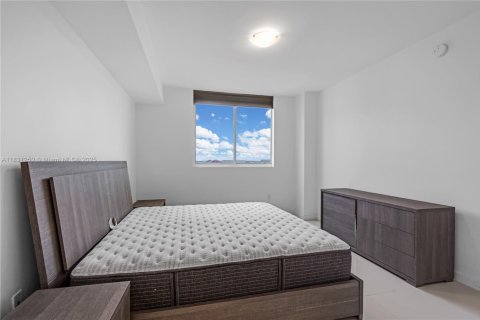 Купить кондоминиум в Дорал, Флорида 3 спальни, 124.4м2, № 1807743 - фото 18