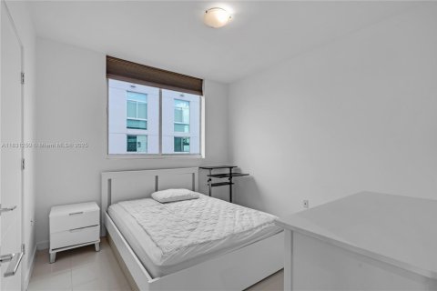 Купить кондоминиум в Дорал, Флорида 3 спальни, 124.4м2, № 1807743 - фото 11
