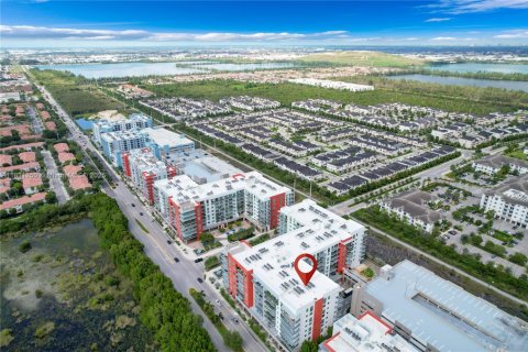 Купить кондоминиум в Дорал, Флорида 3 спальни, 124.4м2, № 1807743 - фото 29