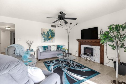 Condominio en venta en Ocala, Florida, 2 dormitorios, 114.73 m2 № 2201663 - foto 6