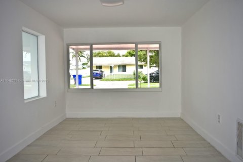 Villa ou maison à vendre à Hollywood, Floride: 3 chambres, 95.88 m2 № 1841091 - photo 20