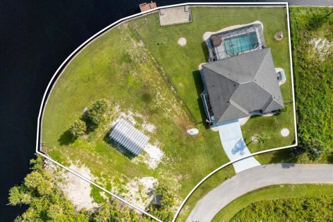 Villa ou maison à vendre à Port Charlotte, Floride: 3 chambres, 171.03 m2 № 1841630 - photo 2