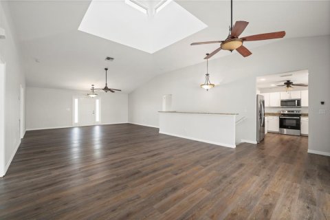 House in Punta Gorda, Florida 3 bedrooms, 223.52 sq.m. № 1780924 - photo 16