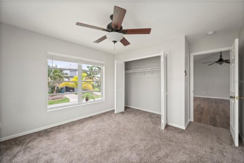 House in Punta Gorda, Florida 3 bedrooms, 223.52 sq.m. № 1780924 - photo 29