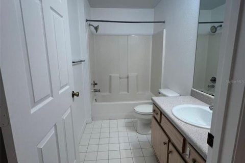 Снять в аренду кондоминиум в Орландо, Флорида 3 спальни, 114.46м2, № 1919680 - фото 17