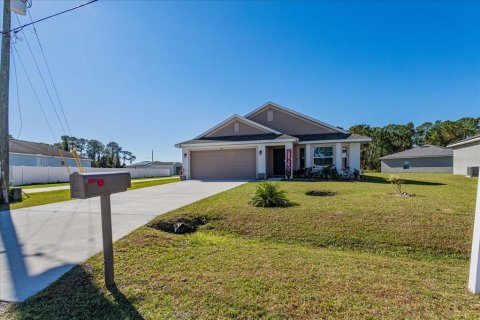 Villa ou maison à vendre à Poinciana, Floride: 3 chambres, 165.64 m2 № 2388190 - photo 4