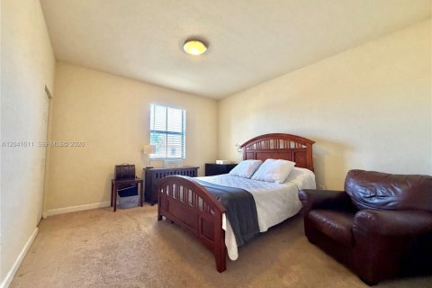 Villa ou maison à vendre à Cutler Bay, Floride: 5 chambres, 270.9 m2 № 2185739 - photo 17