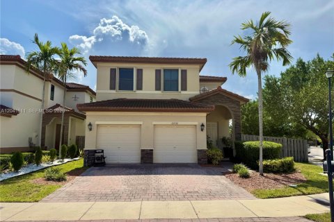 Villa ou maison à vendre à Cutler Bay, Floride: 5 chambres, 270.9 m2 № 2185739 - photo 7