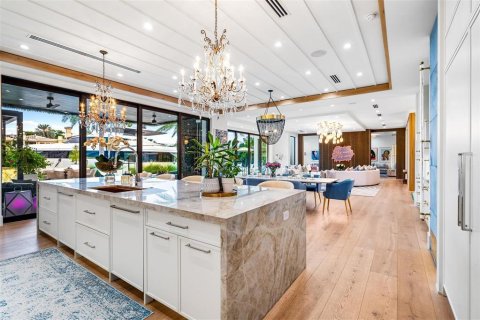 Casa en venta en Fort Lauderdale, Florida, 7 dormitorios, 742.1 m2 № 2083500 - foto 24