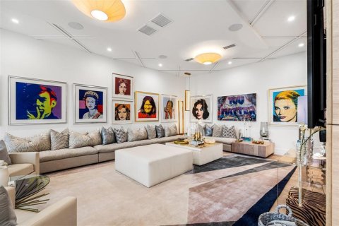 Casa en venta en Fort Lauderdale, Florida, 7 dormitorios, 742.1 m2 № 2083500 - foto 28