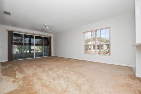House in Leesburg, Florida 3 bedrooms, 129.69 sq.m. № 1308799 - photo 6