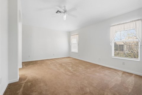 House in Leesburg, Florida 3 bedrooms, 129.69 sq.m. № 1308799 - photo 13