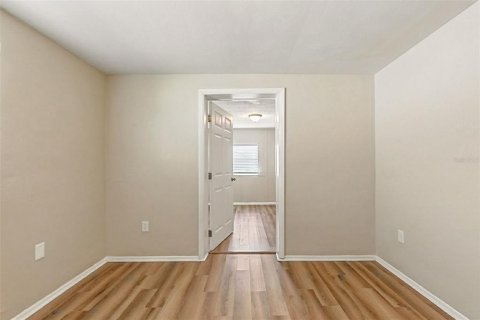 House in New Port Richey, Florida 3 bedrooms, 123.93 sq.m. № 1914101 - photo 23