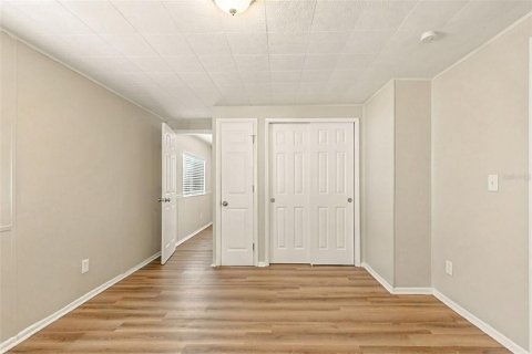 House in New Port Richey, Florida 3 bedrooms, 123.93 sq.m. № 1914101 - photo 28