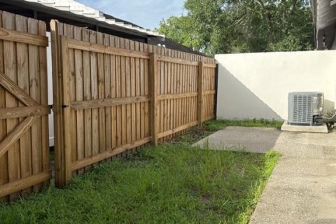 Casa en alquiler en Tampa, Florida, 2 dormitorios, 103.68 m2 № 1908567 - foto 17