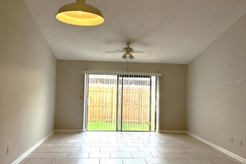 Casa en alquiler en Tampa, Florida, 2 dormitorios, 103.68 m2 № 1908567 - foto 8