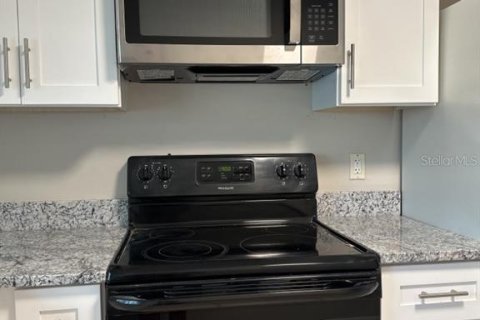 Casa en alquiler en Tampa, Florida, 2 dormitorios, 103.68 m2 № 1908567 - foto 5
