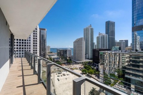 Copropriété à louer à Miami, Floride: 2 chambres, 117.52 m2 № 2416164 - photo 16