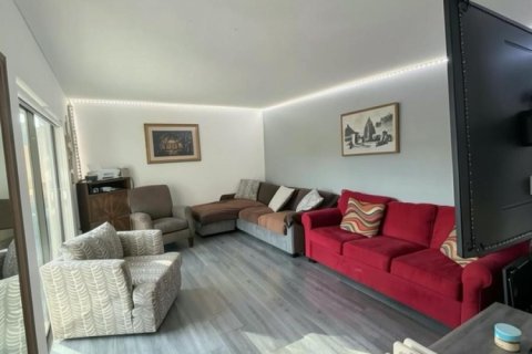 Adosado en venta en St. Lucie, Florida, 2 dormitorios, 118.36 m2 № 2078292 - foto 6