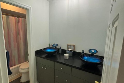 Adosado en venta en St. Lucie, Florida, 2 dormitorios, 118.36 m2 № 2078292 - foto 13