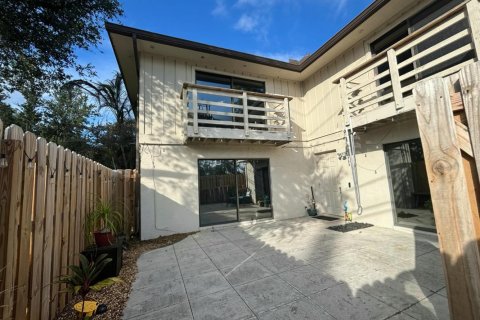 Adosado en St. Lucie, Florida 2 dormitorios, 118.36 m2 № 2078292