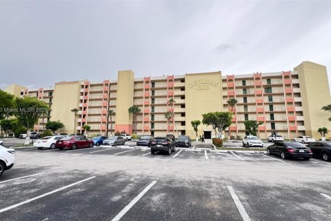 Copropriété à vendre à Miami, Floride: 2 chambres, 83.61 m2 № 1814733 - photo 25