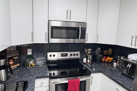Copropriété à vendre à Miami, Floride: 2 chambres, 83.61 m2 № 1814733 - photo 7