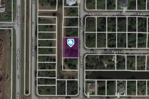 Terreno en venta en Port Charlotte, Florida № 814313 - foto 1