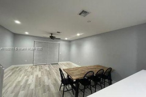 Touwnhouse à vendre à Davie, Floride: 3 chambres, 157.56 m2 № 1946509 - photo 14