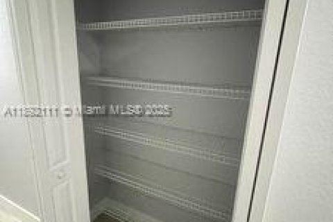Touwnhouse à vendre à Davie, Floride: 3 chambres, 157.56 m2 № 1946509 - photo 29