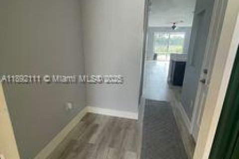 Touwnhouse à vendre à Davie, Floride: 3 chambres, 157.56 m2 № 1946509 - photo 3