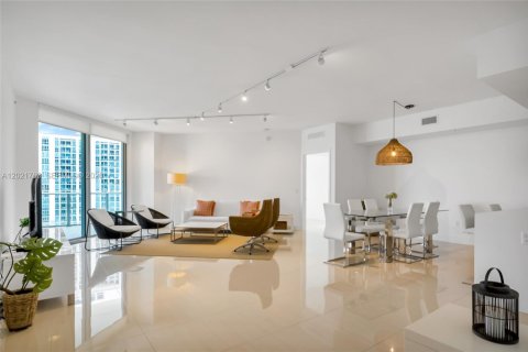 Condo à North Miami Beach, Floride, 2 chambres № 2190505
