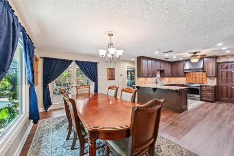 Villa ou maison à vendre à Sarasota, Floride: 3 chambres, 263.29 m2 № 1789484 - photo 15