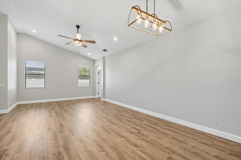 Casa en venta en Tampa, Florida, 3 dormitorios, 162.86 m2 № 1911939 - foto 10