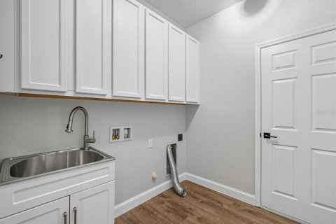 Casa en venta en Tampa, Florida, 3 dormitorios, 162.86 m2 № 1911939 - foto 16