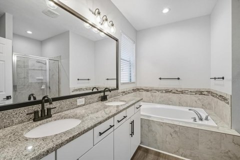 Casa en venta en Tampa, Florida, 3 dormitorios, 162.86 m2 № 1911939 - foto 22