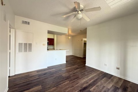 Copropriété à louer à Orlando, Floride: 2 chambres, 96.71 m2 № 2155688 - photo 6