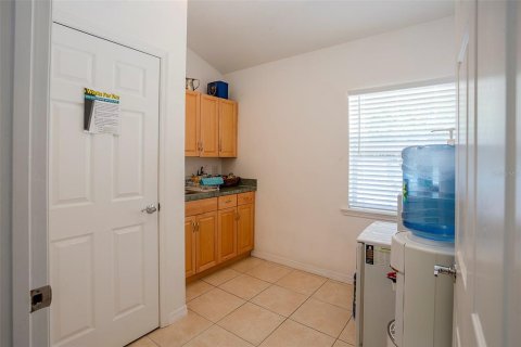 Commercial property in Belleair, Florida 178.19 sq.m. № 2258495 - photo 10