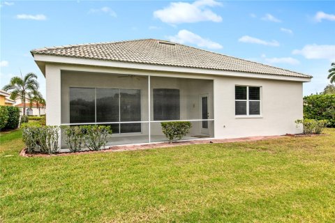 Villa ou maison à louer à University Park, Floride: 2 chambres, 161.28 m2 № 2401134 - photo 10