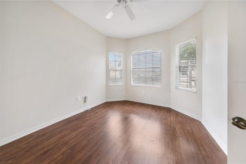 Villa ou maison à louer à University Park, Floride: 2 chambres, 161.28 m2 № 2401134 - photo 7