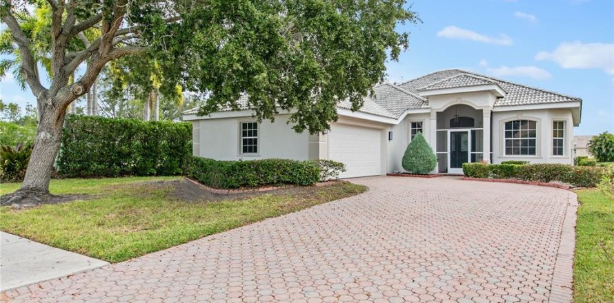 Villa ou maison à University Park, Floride 2 chambres, 161.28 m2 № 2401134