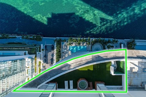 Condominio en venta en Miami, Florida, 3 dormitorios, 269.14 m2 № 1965659 - foto 18
