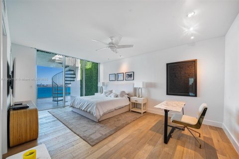 Condominio en venta en Miami, Florida, 3 dormitorios, 269.14 m2 № 1965659 - foto 7