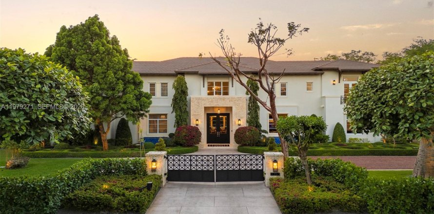 Дом в Пайнкрест, Флорида 6 спален, 674.01м2 № 2046317