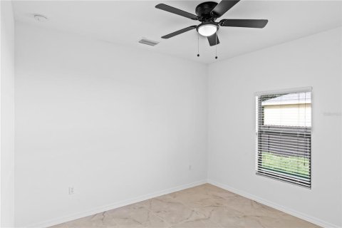Villa ou maison à vendre à Lehigh Acres, Floride: 3 chambres, 130.99 m2 № 1774973 - photo 28