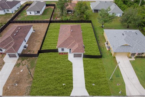Villa ou maison à vendre à Lehigh Acres, Floride: 3 chambres, 130.99 m2 № 1774973 - photo 6