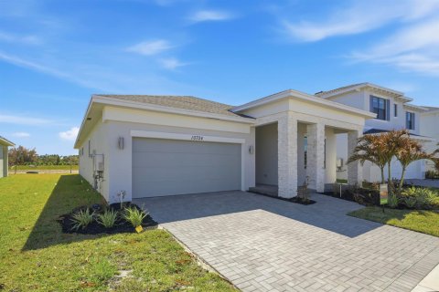 House in Port St. Lucie, Florida 3 bedrooms, 209.59 sq.m. № 2088037 - photo 2