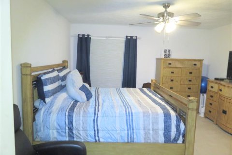 House in Ocala, Florida 3 bedrooms, 143.63 sq.m. № 1772867 - photo 30