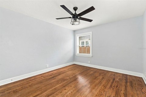 Villa ou maison à louer à Saint Petersburg, Floride: 2 chambres, 104.05 m2 № 2403172 - photo 29