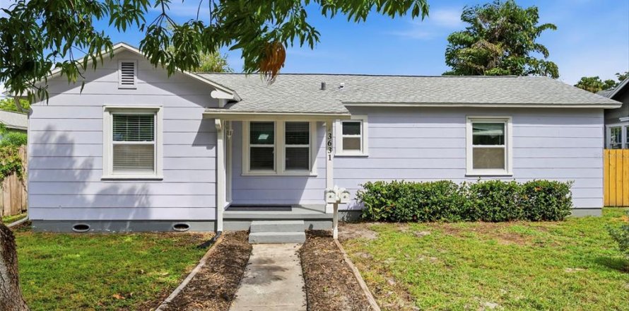 Villa ou maison à Saint Petersburg, Floride 2 chambres, 104.05 m2 № 2403172
